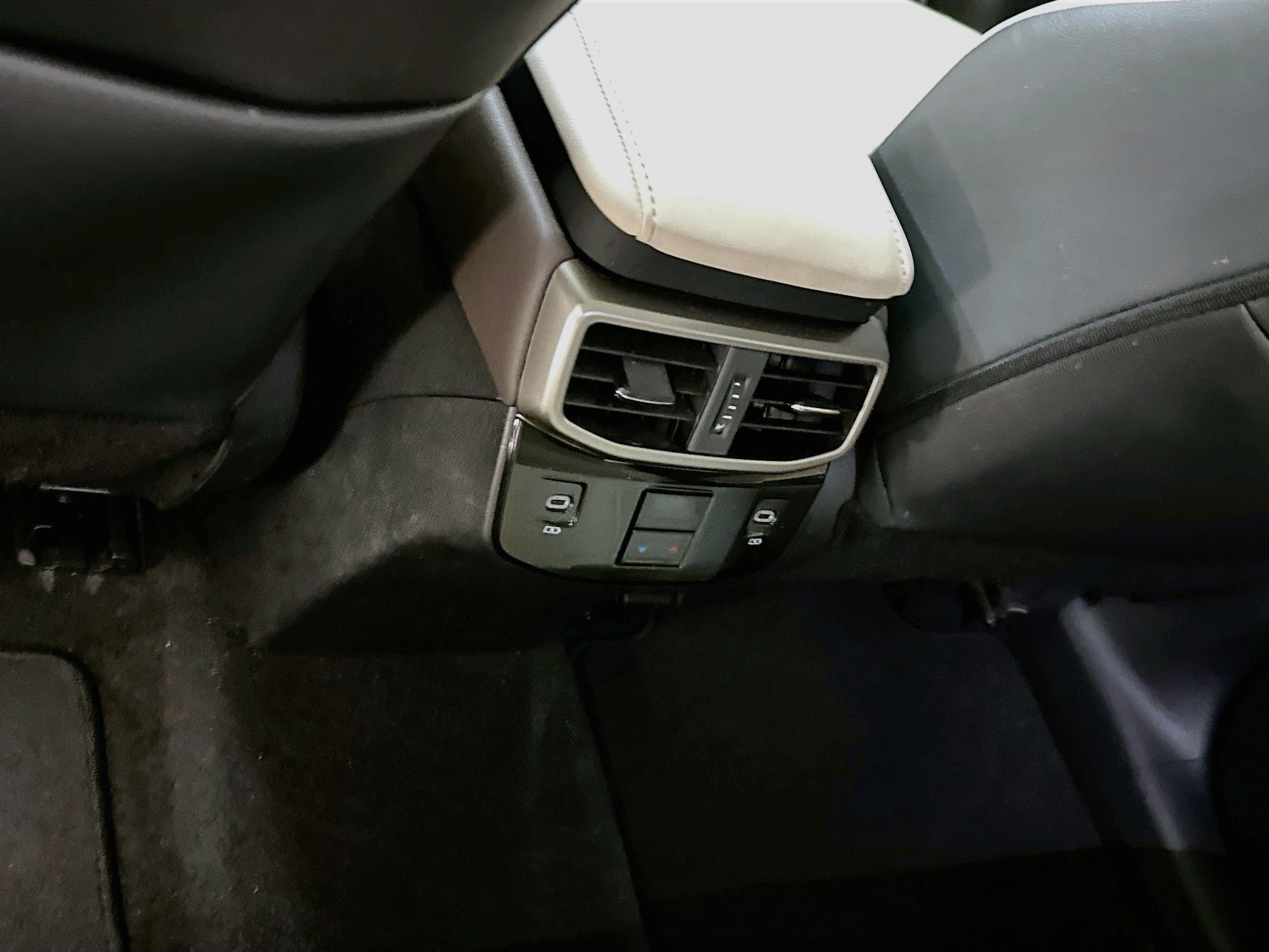Used 2023 Lexus RX 350 Premium w/ Cold Area Package AWD/4WD image 29