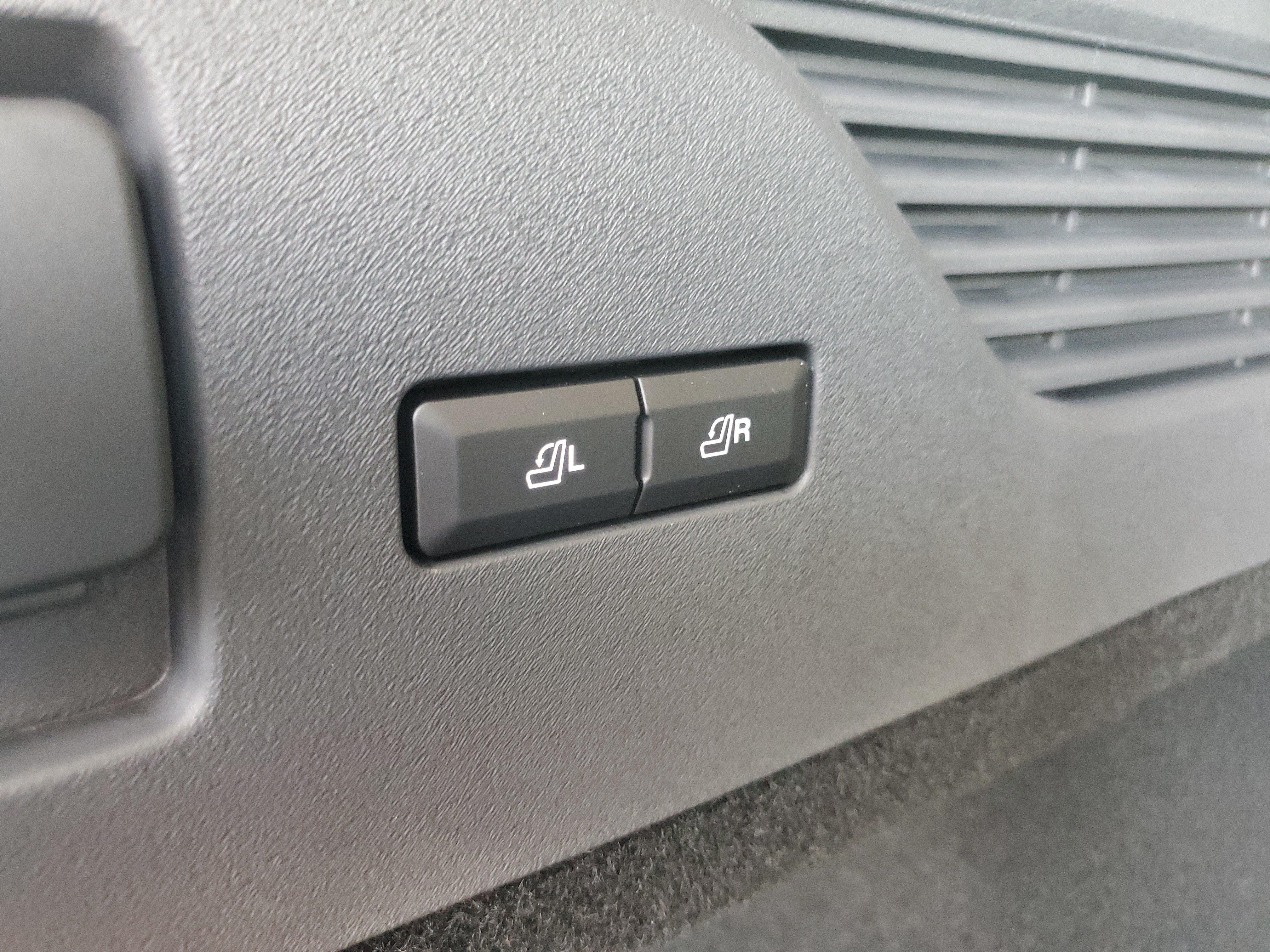 New 2026 Lincoln Nautilus Premier w/ Equipment Group 102A AWD/4WD image 34