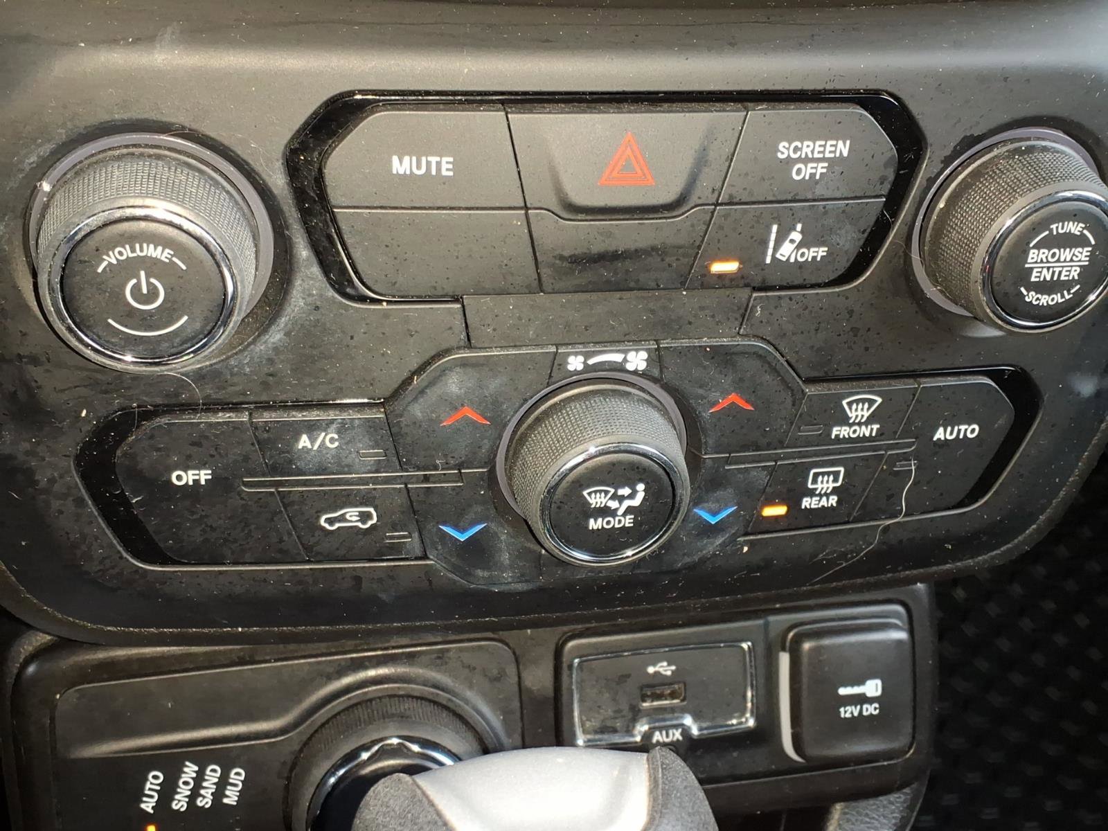 Used 2022 Jeep Renegade Latitude w/ Convenience Group image 22