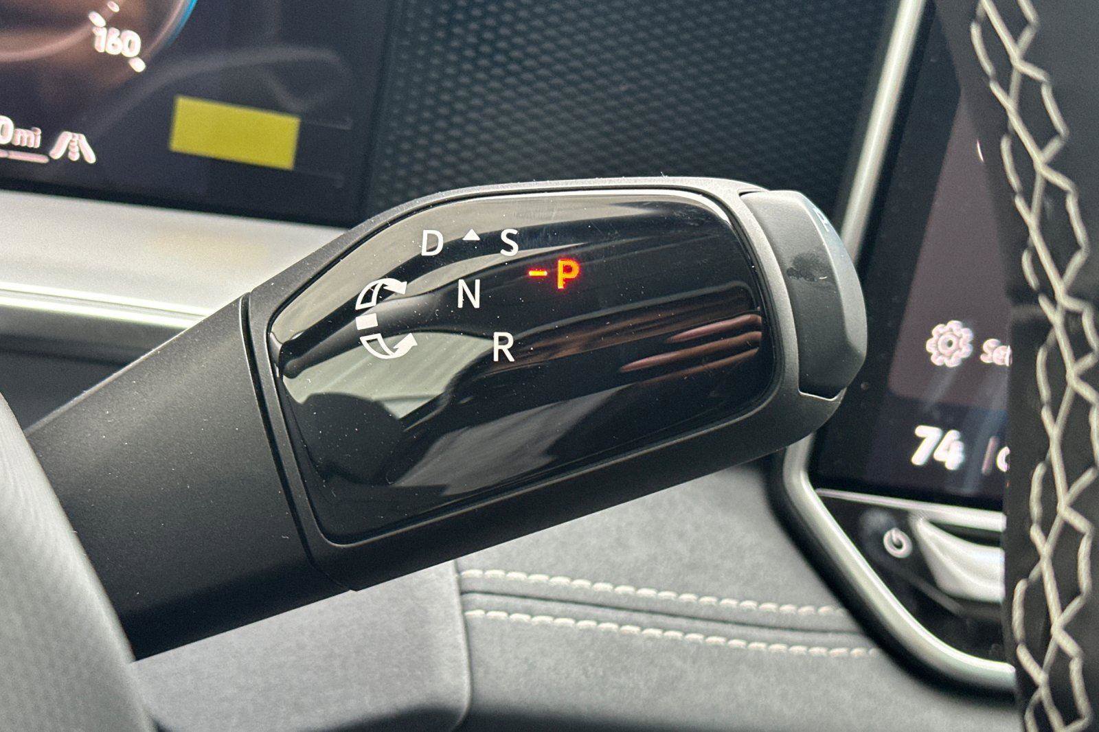 New 2026 Volkswagen Tiguan SE image 20