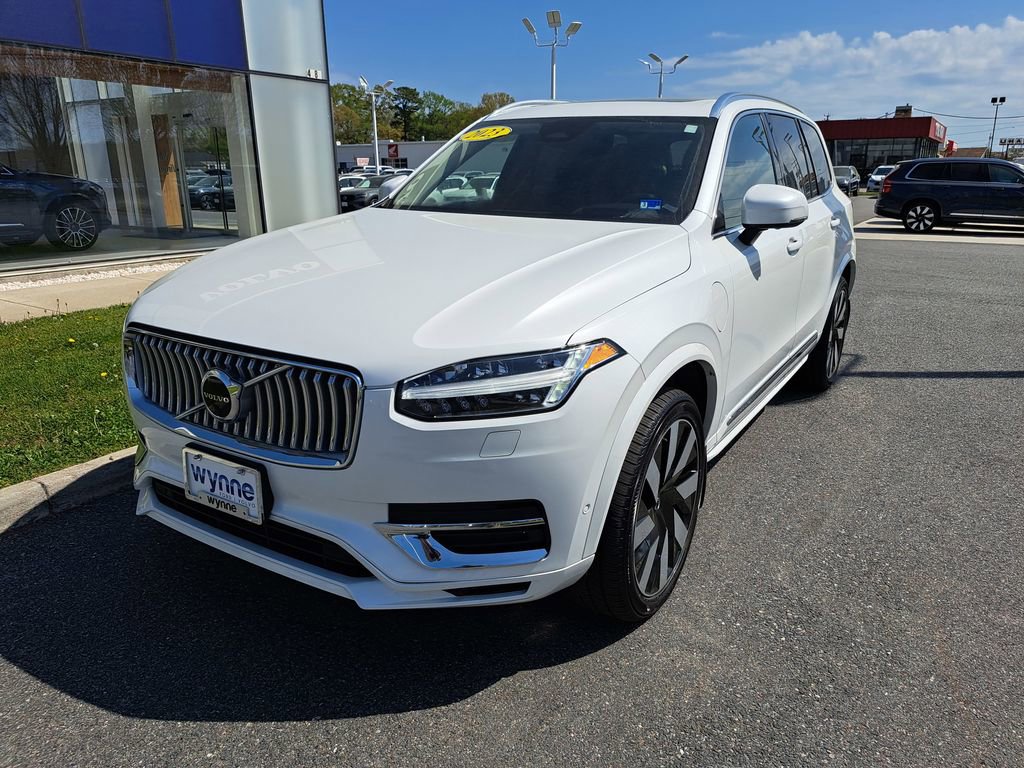 Used 2023 Volvo XC90 T8 Ultimate w/ Protection Package Premier AWD/4WD image 2