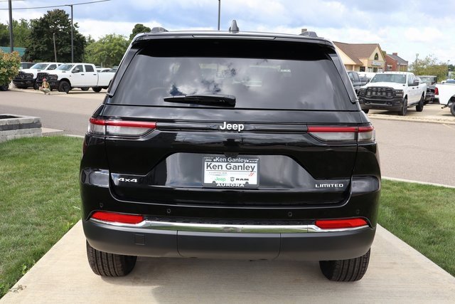 New 2025 Jeep Grand Cherokee Limited image 29