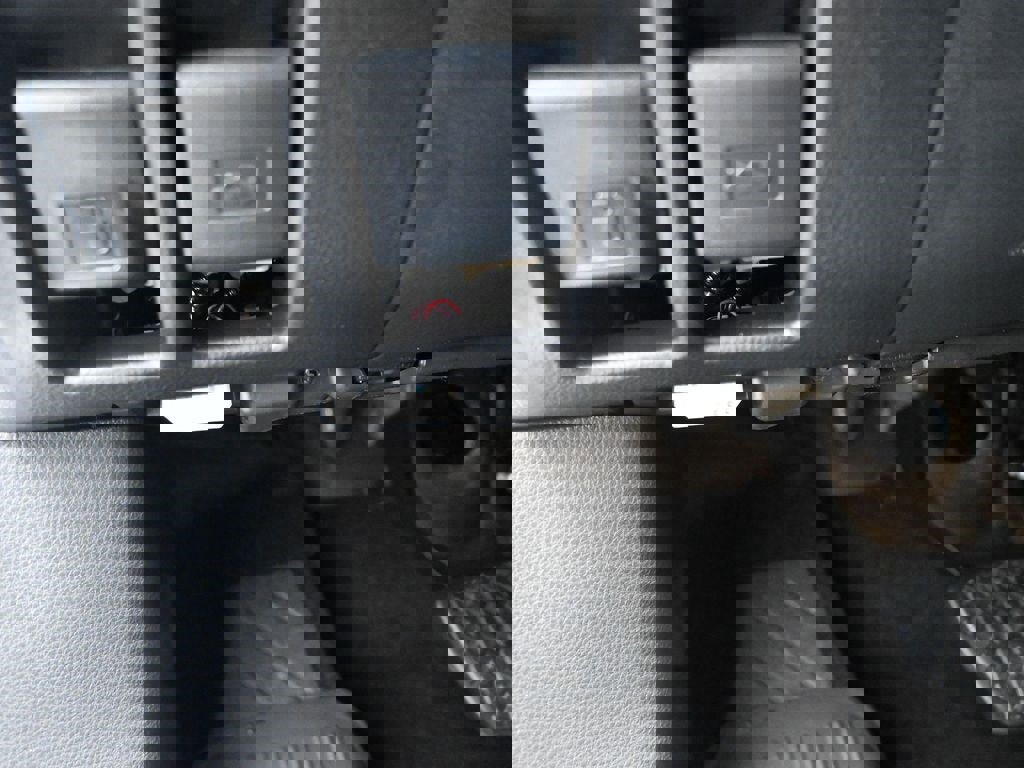 New 2025 Toyota RAV4 LE image 22