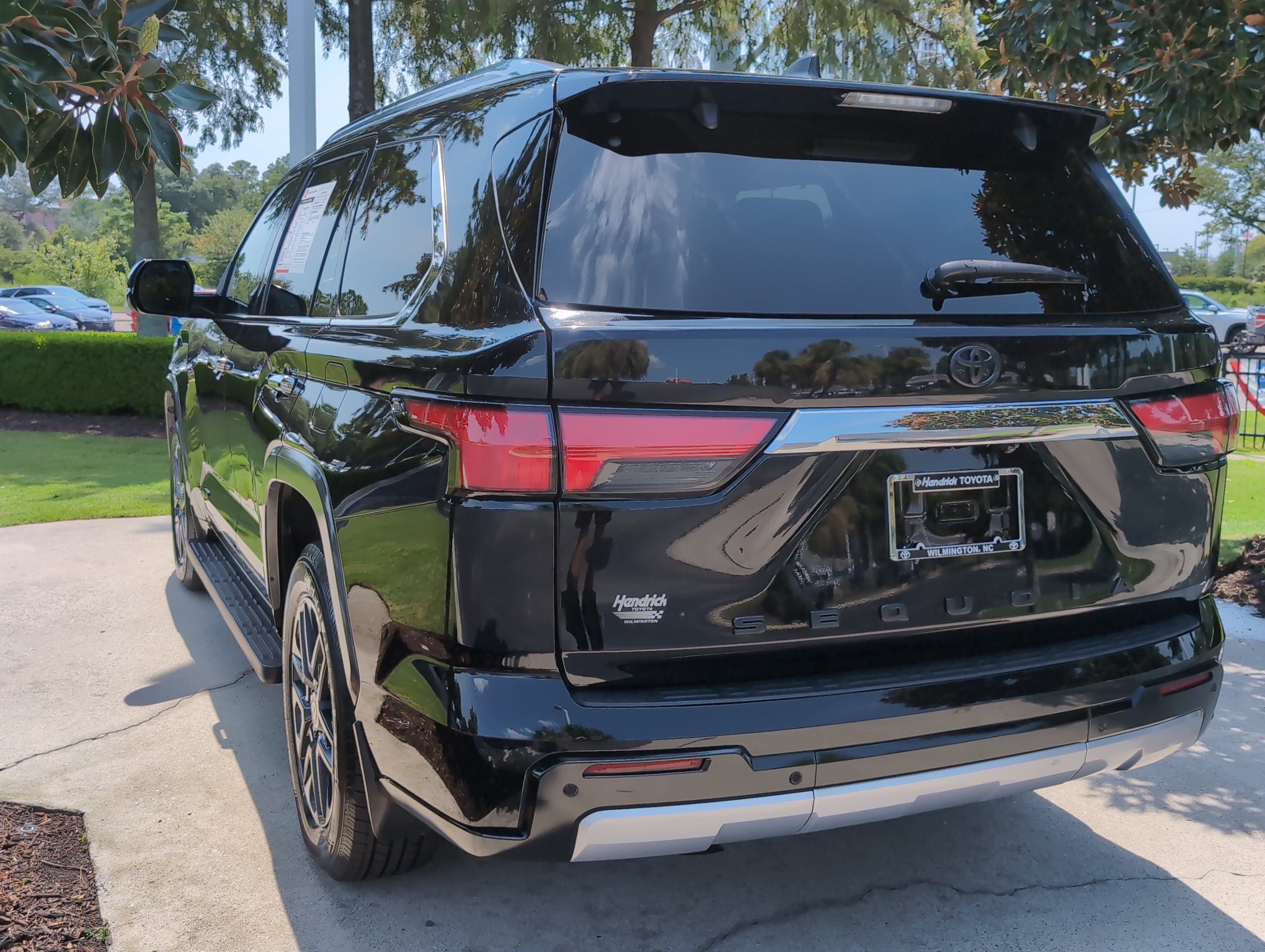 Certified 2024 Toyota Sequoia Limited w/ Tow Technology Package RWD image 8