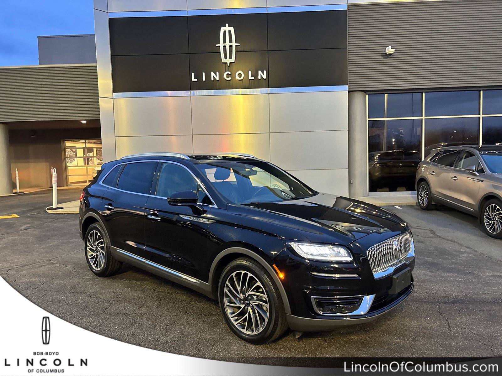 Used 2020 Lincoln Nautilus Reserve w/ Cargo Utility Package image 1