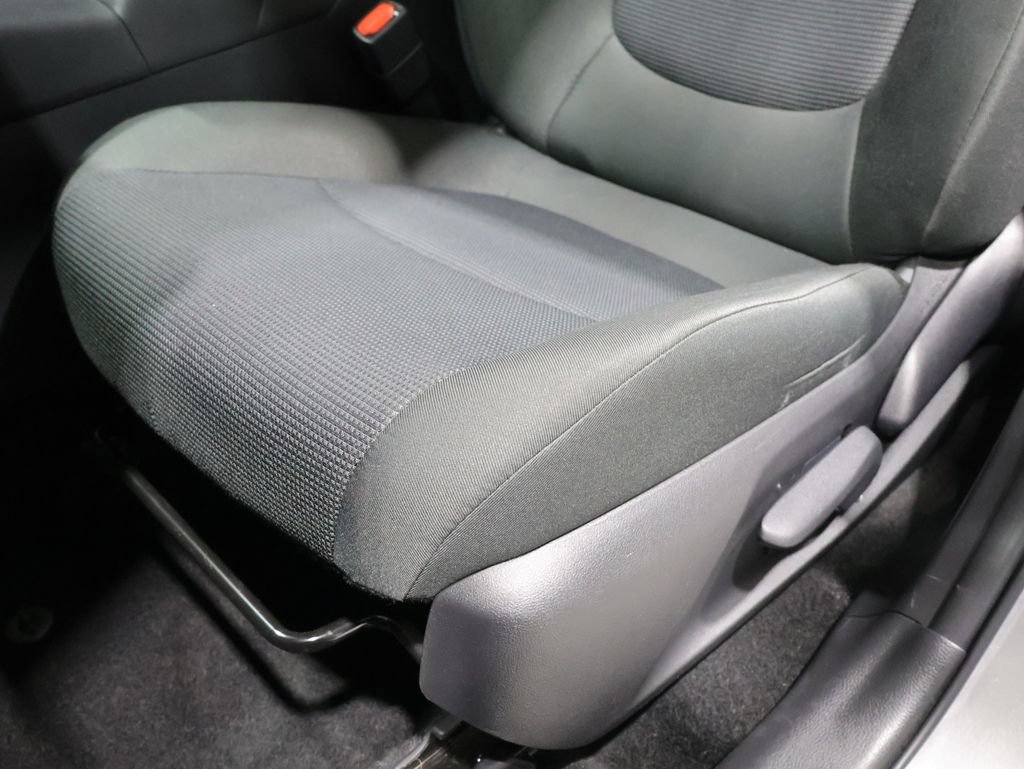 Used 2024 Toyota RAV4 LE AWD/4WD image 10