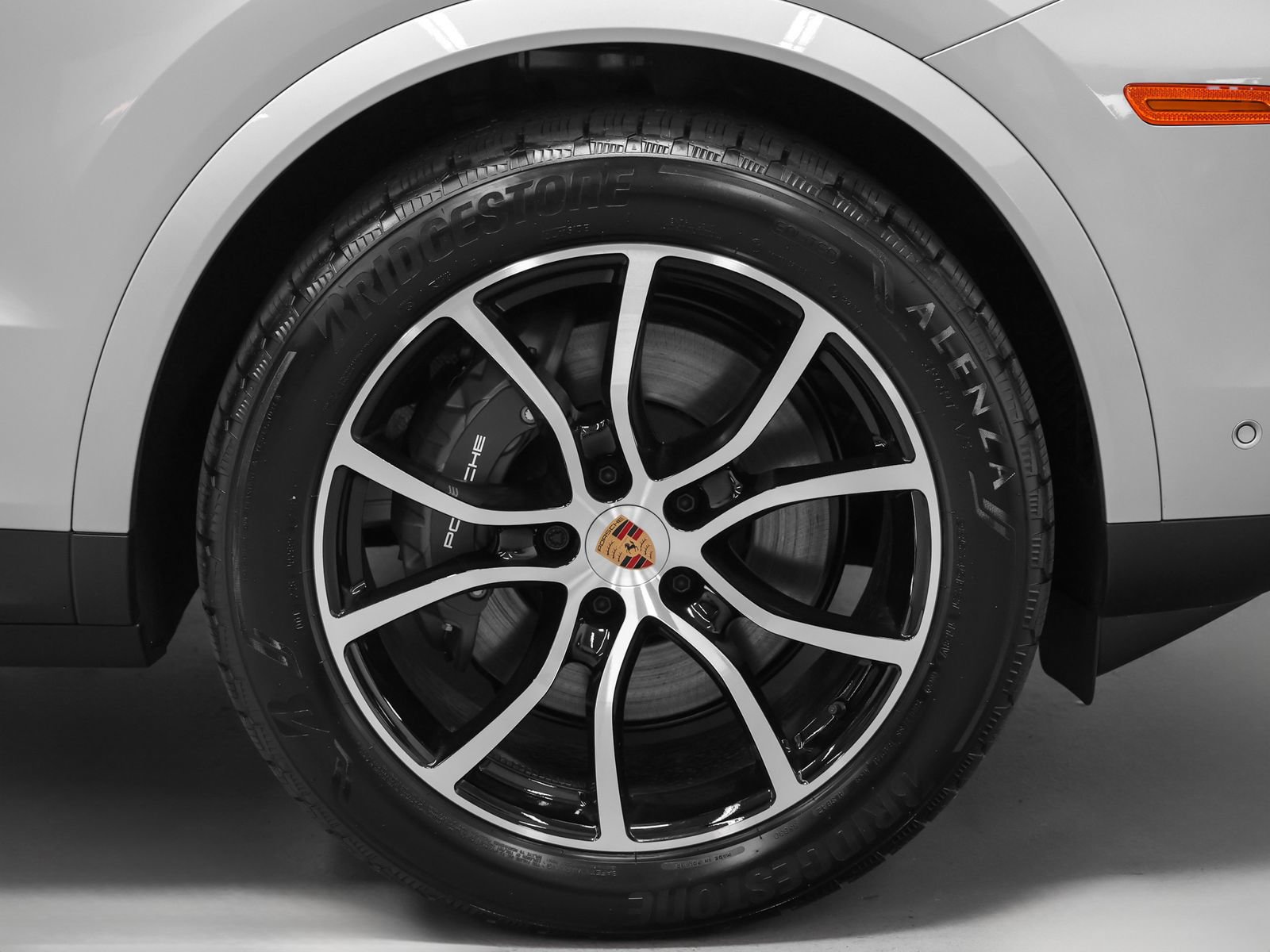 New 2026 Porsche Cayenne Coupe AWD/4WD image 15