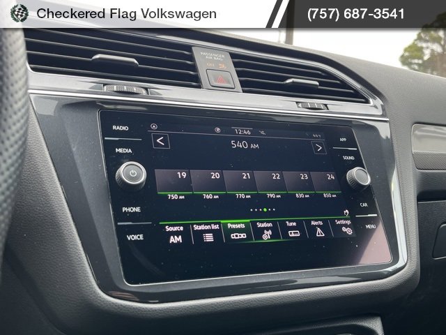 Used 2022 Volkswagen Tiguan SE R-Line image 37