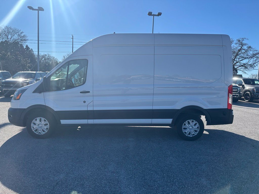 New 2023 Ford E-Transit 148 High Roof w/ Load Area Protection Package RWD image 2