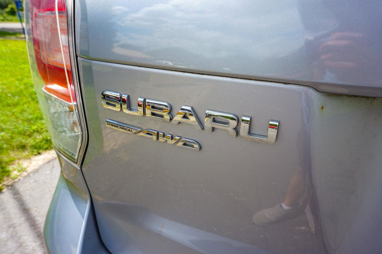 Used 2017 Subaru Forester 2.5i Premium w/ All-Weather Package AWD/4WD image 5