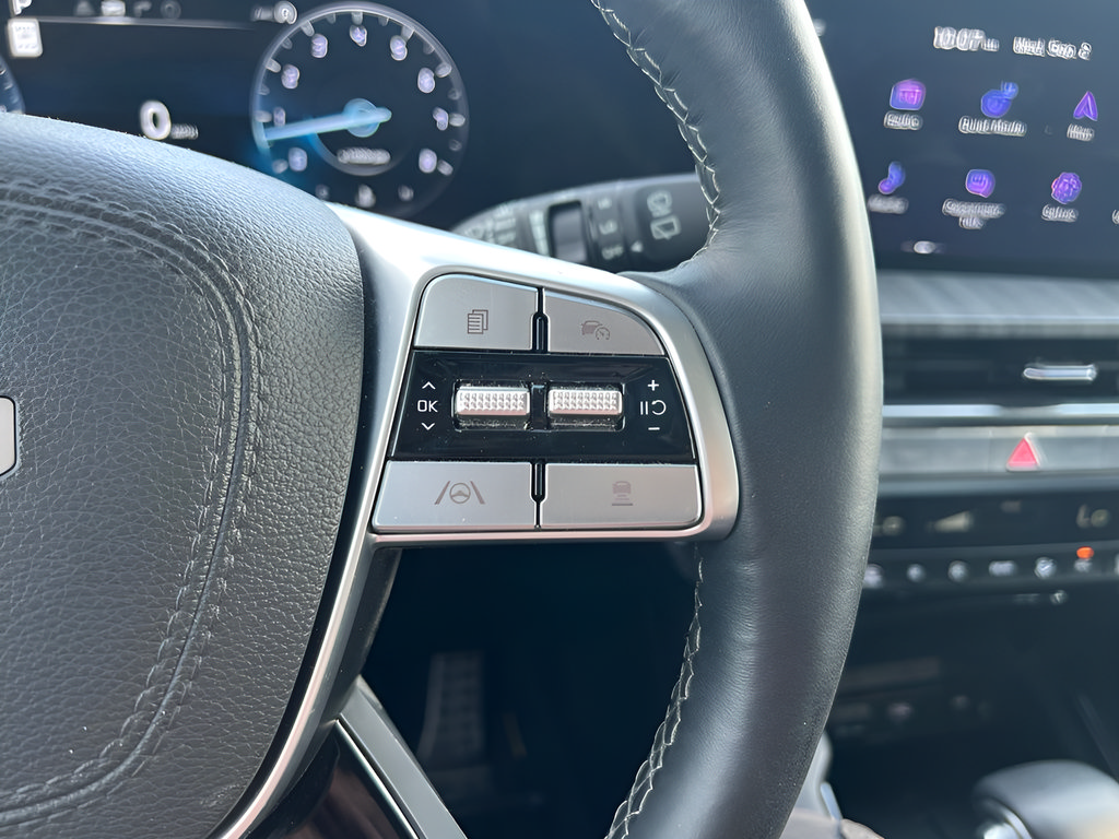 Used 2025 Kia Telluride SX w/ SX Captain's Chair Package AWD/4WD image 23
