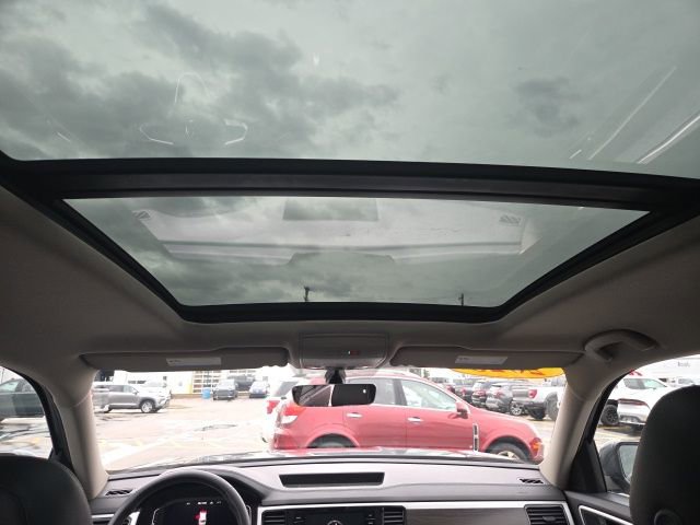 Used 2023 Volkswagen Atlas SE w/ Panoramic Sunroof Package image 21