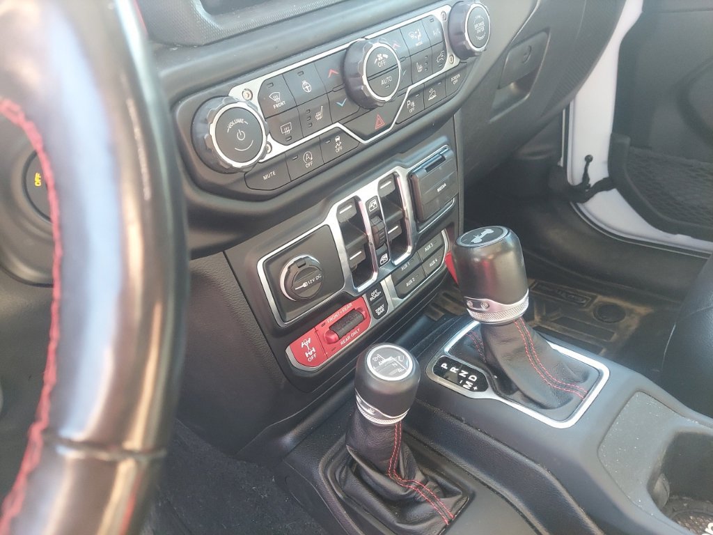 Used 2021 Jeep Wrangler Unlimited Rubicon AWD/4WD image 16