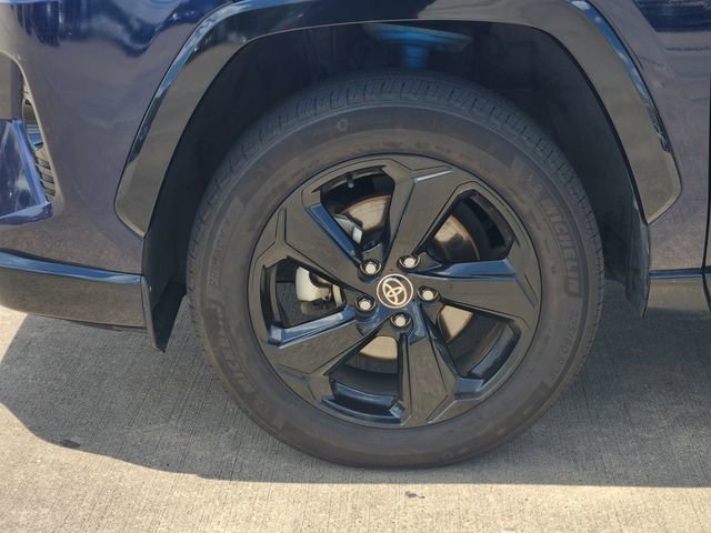 Used 2021 Toyota RAV4 XSE AWD/4WD image 10