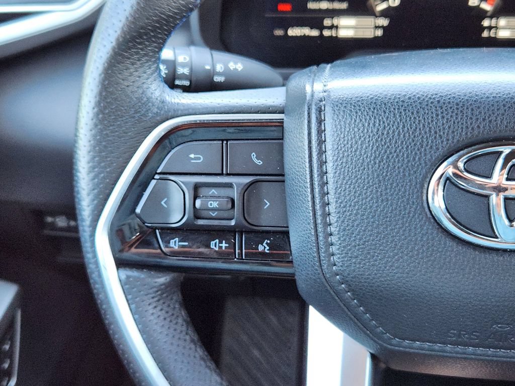 Used 2023 Toyota Tundra Platinum AWD/4WD image 18