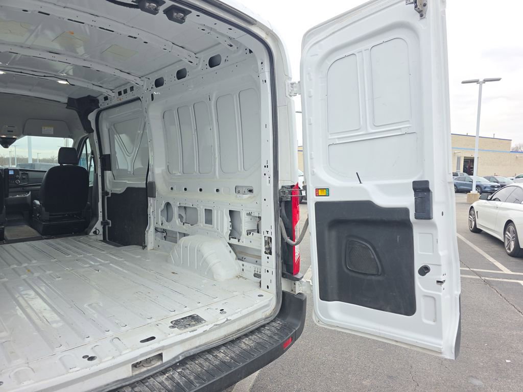 Certified 2023 Ford Transit 250 Medium Roof AWD image 13