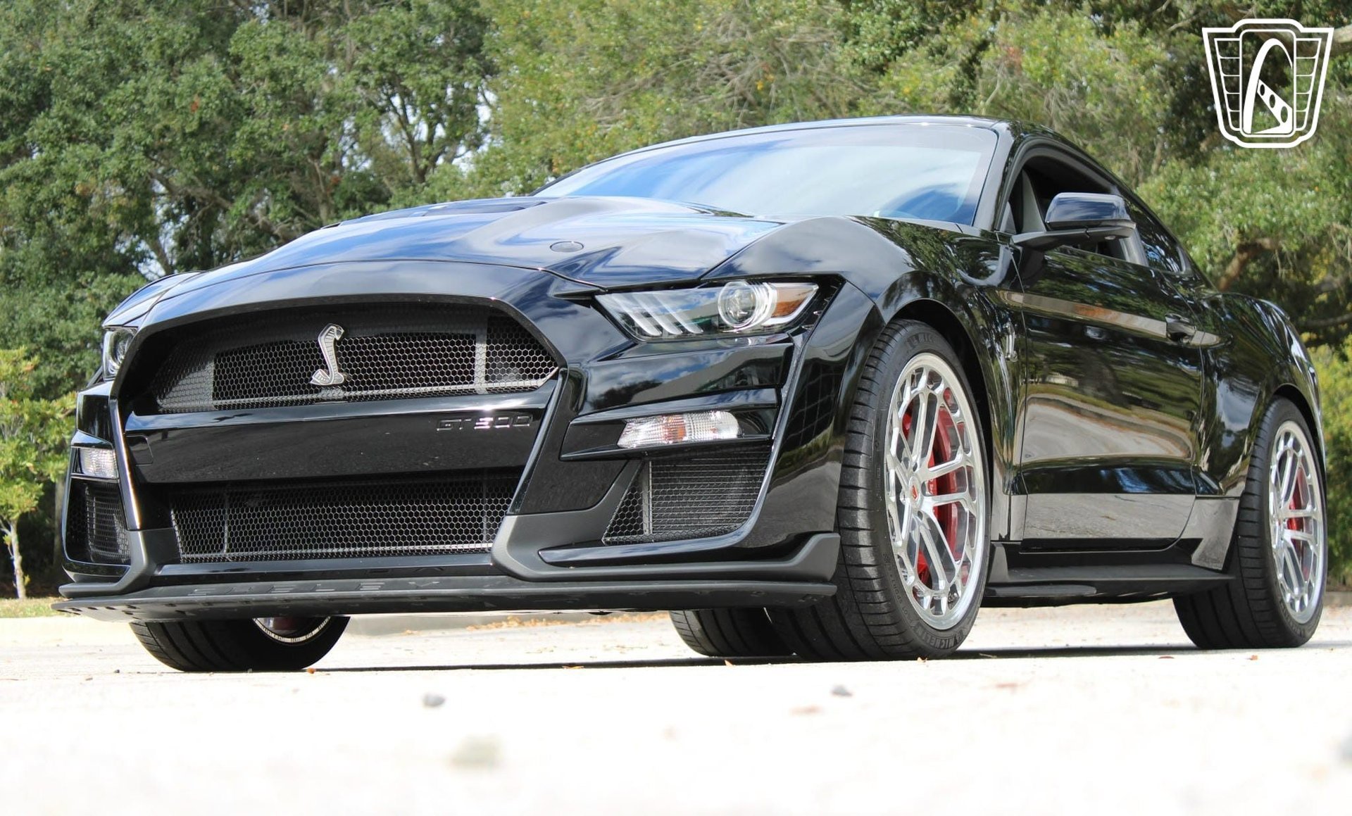 Used 2020 Ford Mustang Shelby GT500 w/ Technology Package image 3