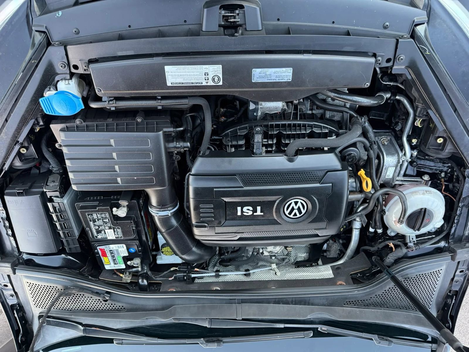 Used 2017 Volkswagen Golf S FWD image 16