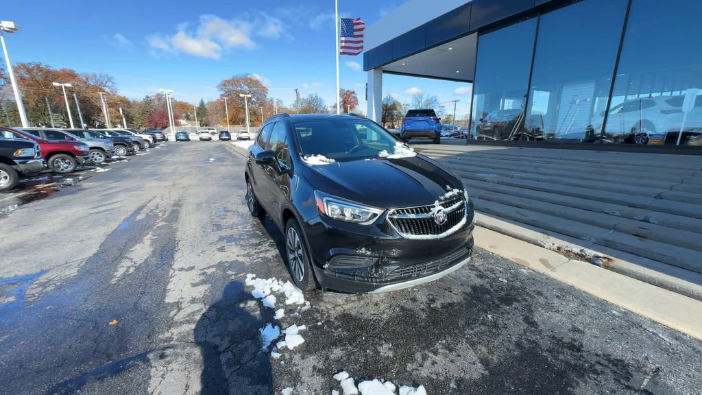 Certified 2022 Buick Encore Preferred image 2