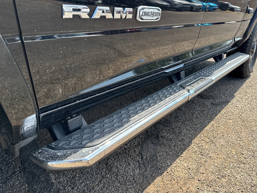 Used 2022 RAM 3500 Limited AWD/4WD image 27