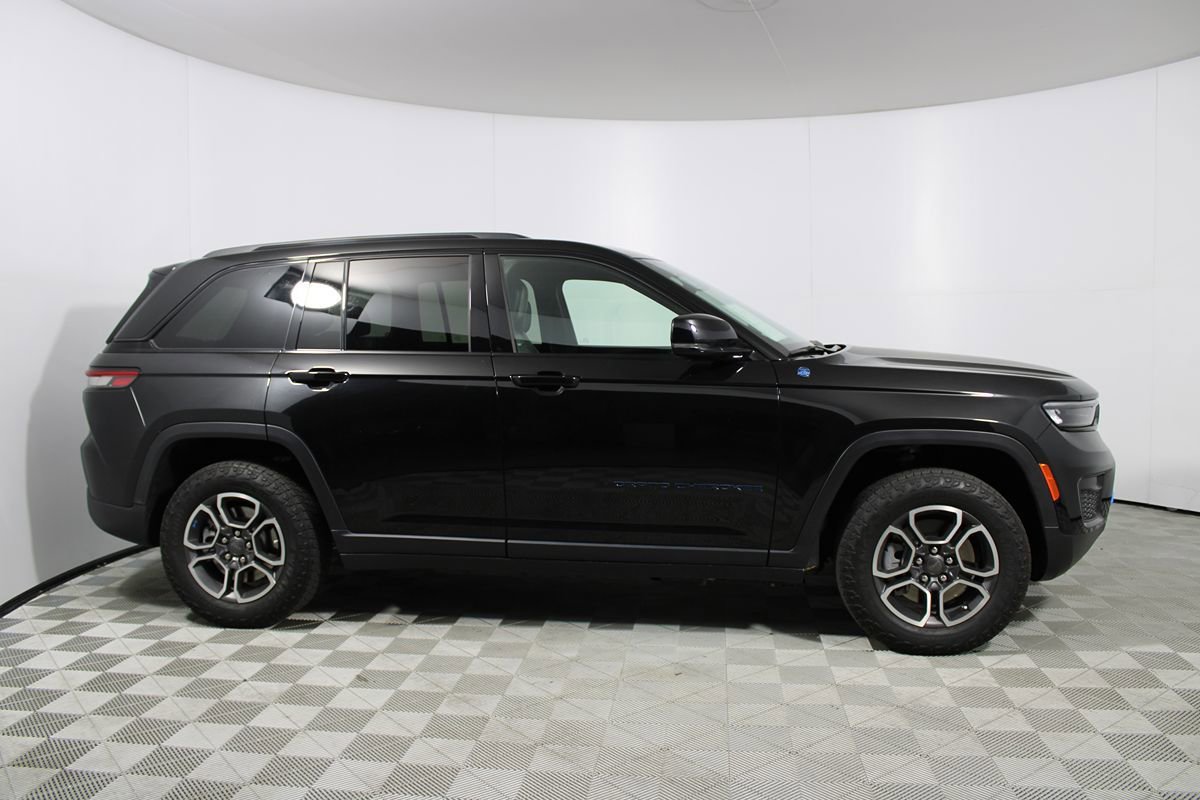 Used 2022 Jeep Grand Cherokee Trailhawk AWD/4WD image 42