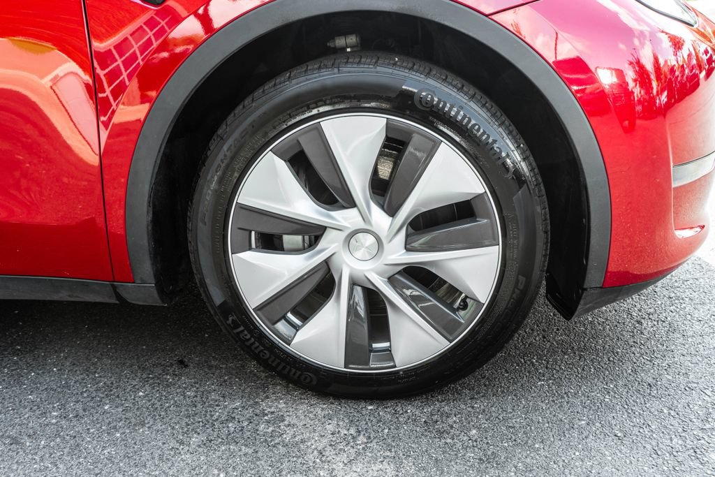 Used 2023 Tesla Model Y Long Range AWD/4WD image 4