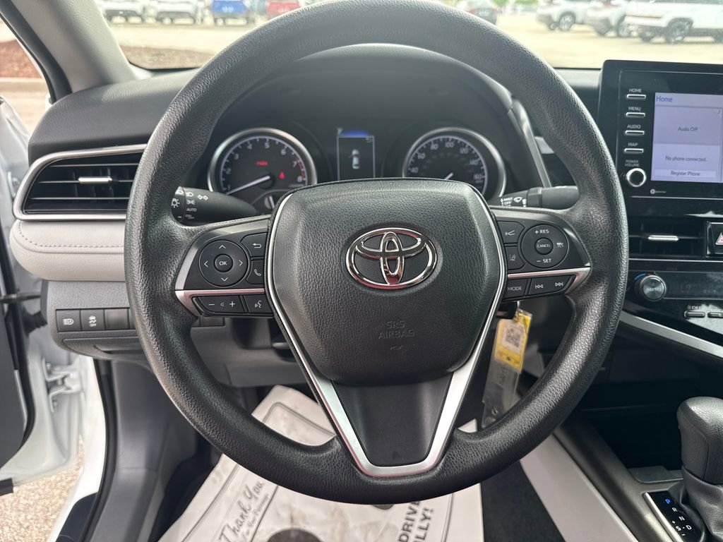 Used 2024 Toyota Camry LE image 19