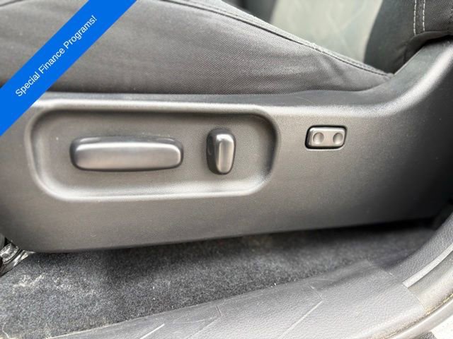 Used 2020 Toyota Tacoma SR5 AWD/4WD image 16