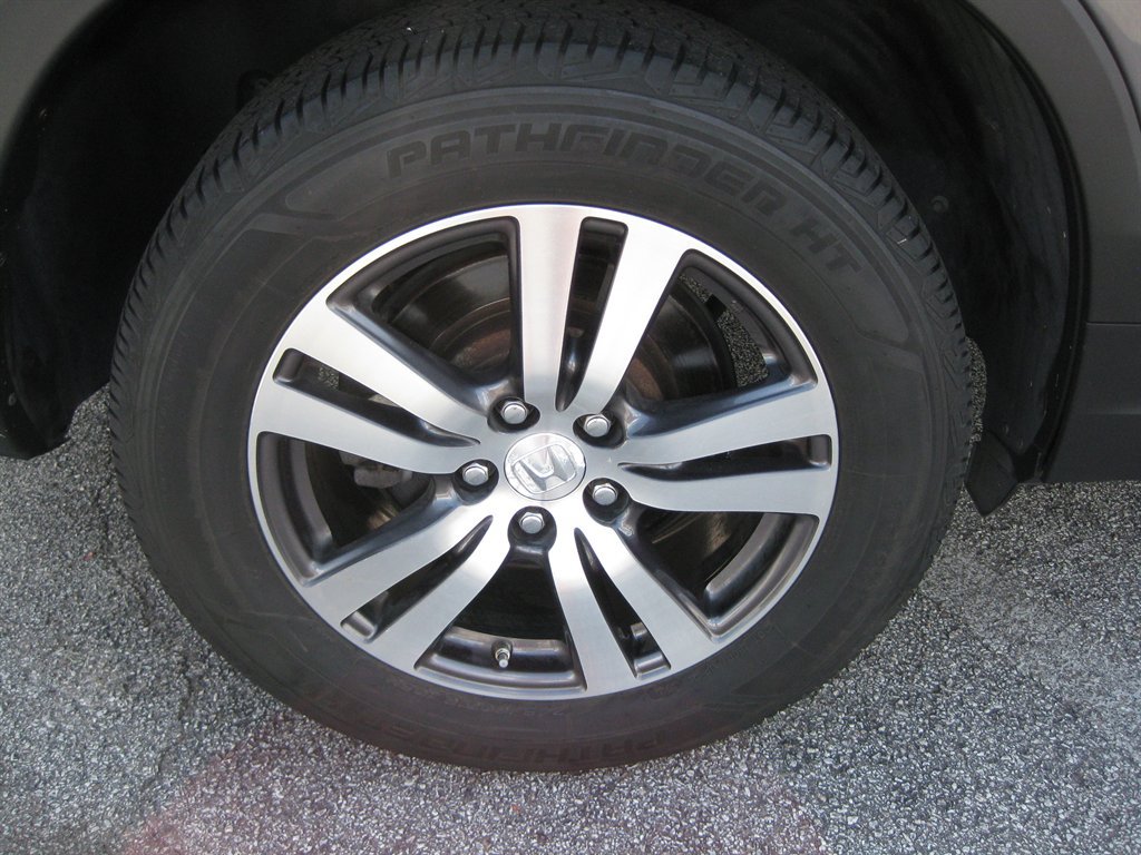 Used 2018 Honda Pilot EX-L image 9