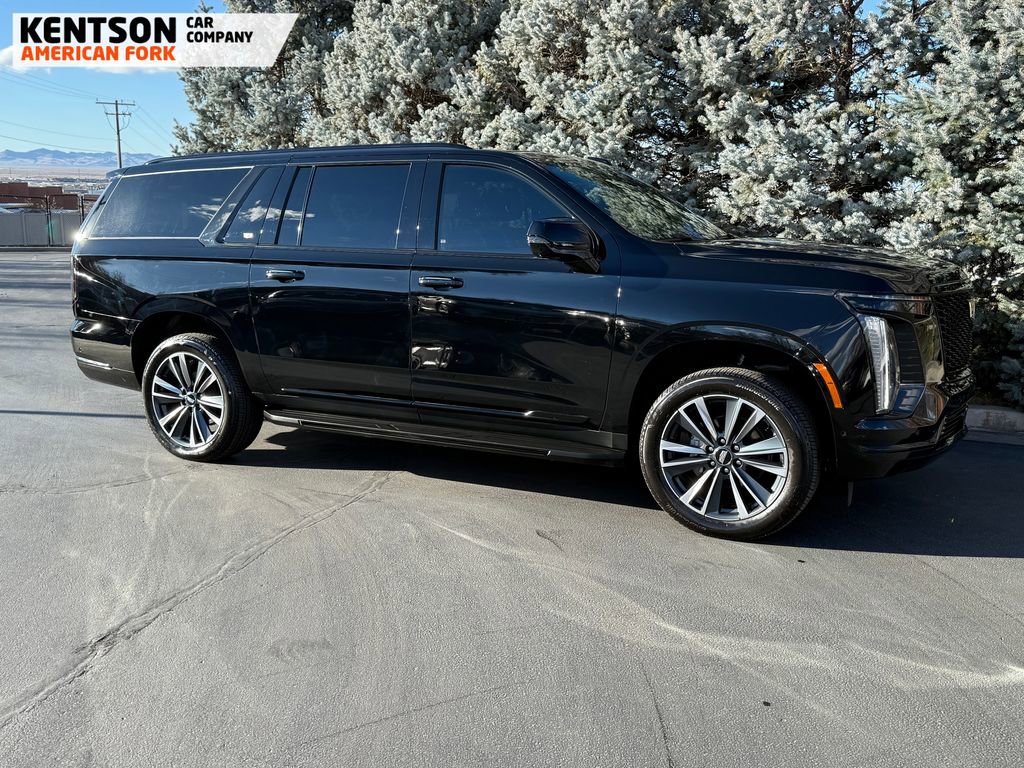 Used 2025 Cadillac Escalade ESV Sport image 11