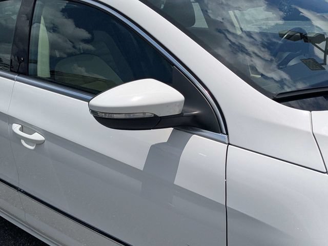 Used 2012 Volkswagen CC Lux FWD image 9