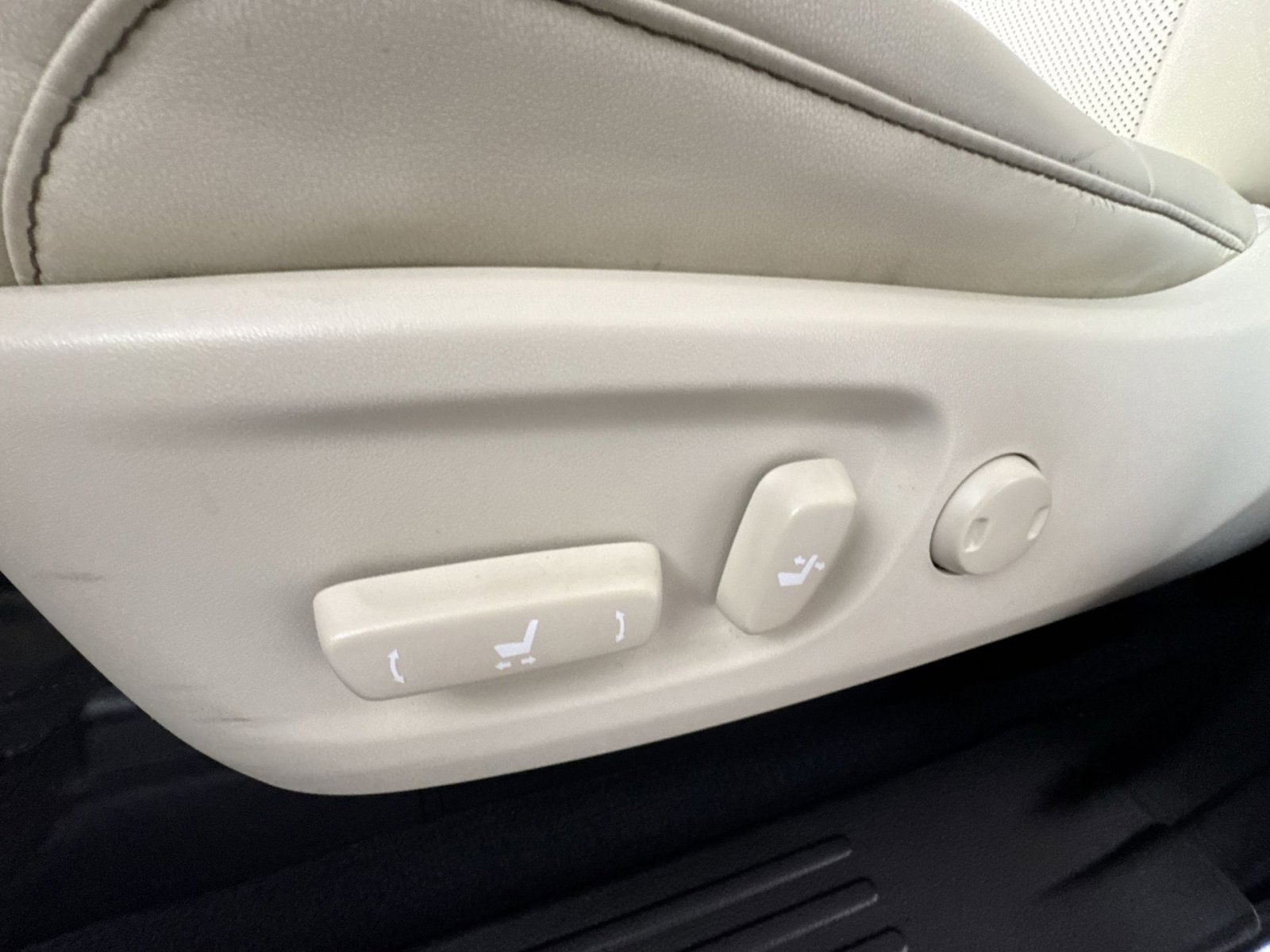 Used 2022 Lexus GX 460 Premium image 14