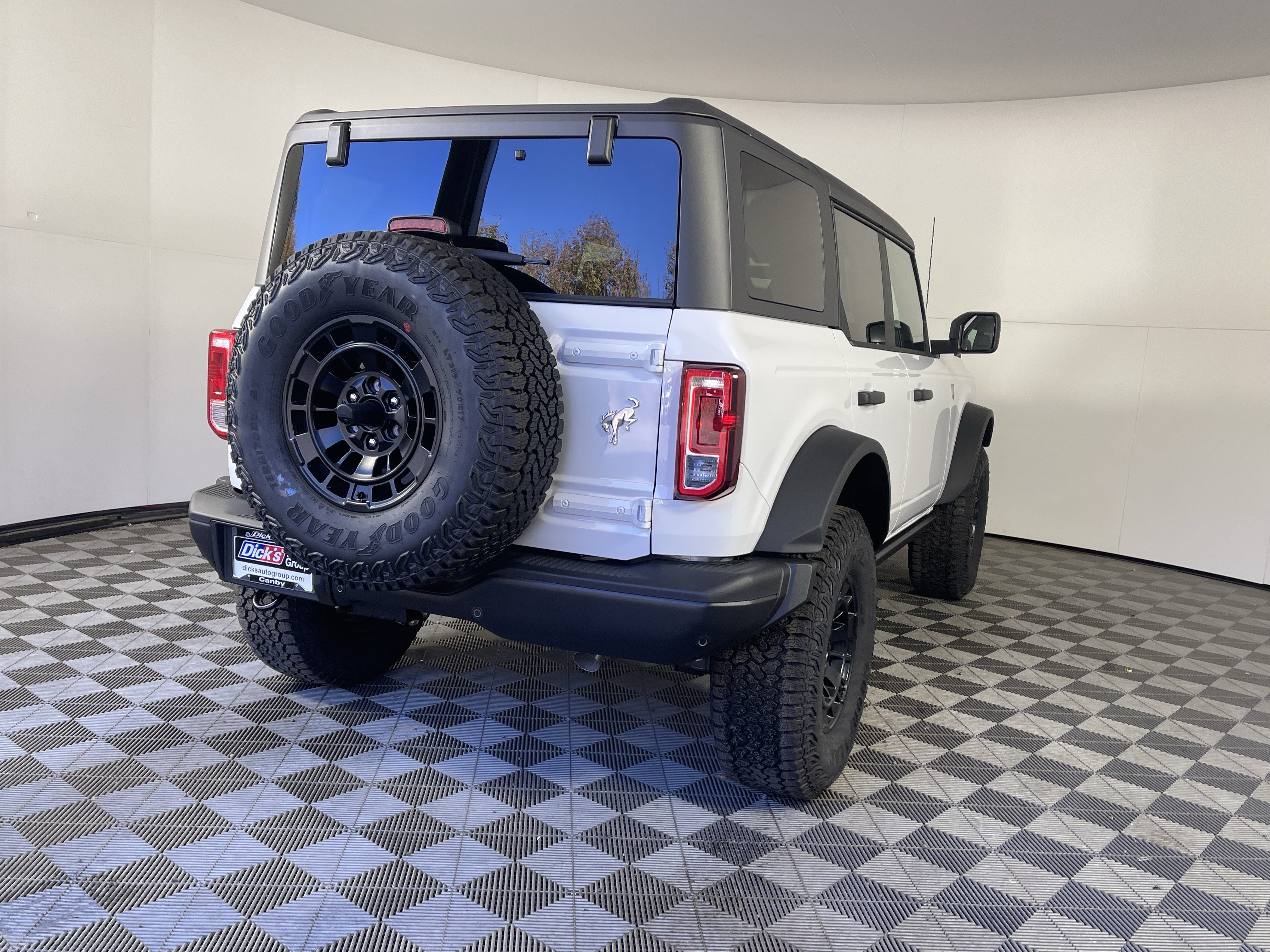 New 2026 Ford Bronco Big Bend w/ Black Diamond Package AWD/4WD image 5