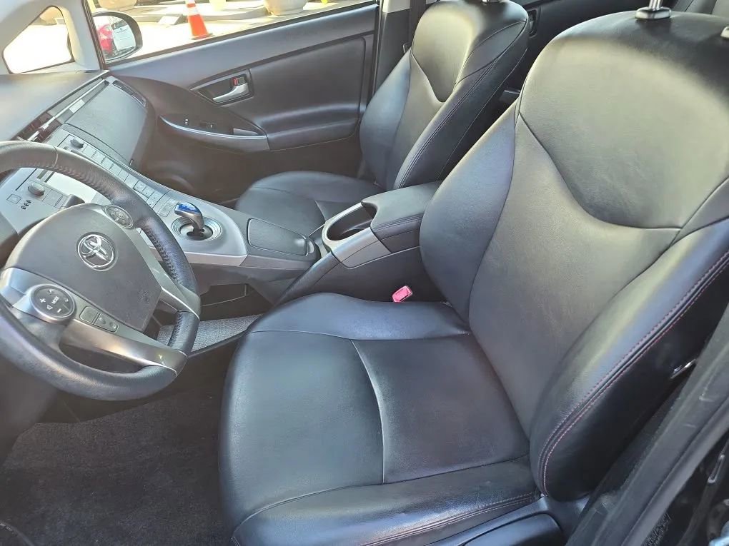 Used 2013 Toyota Prius Persona Series FWD image 17