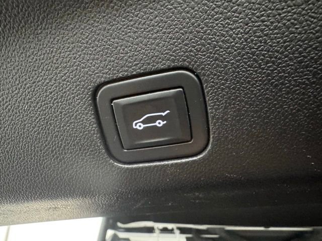 Used 2021 Cadillac Escalade ESV Sport image 34