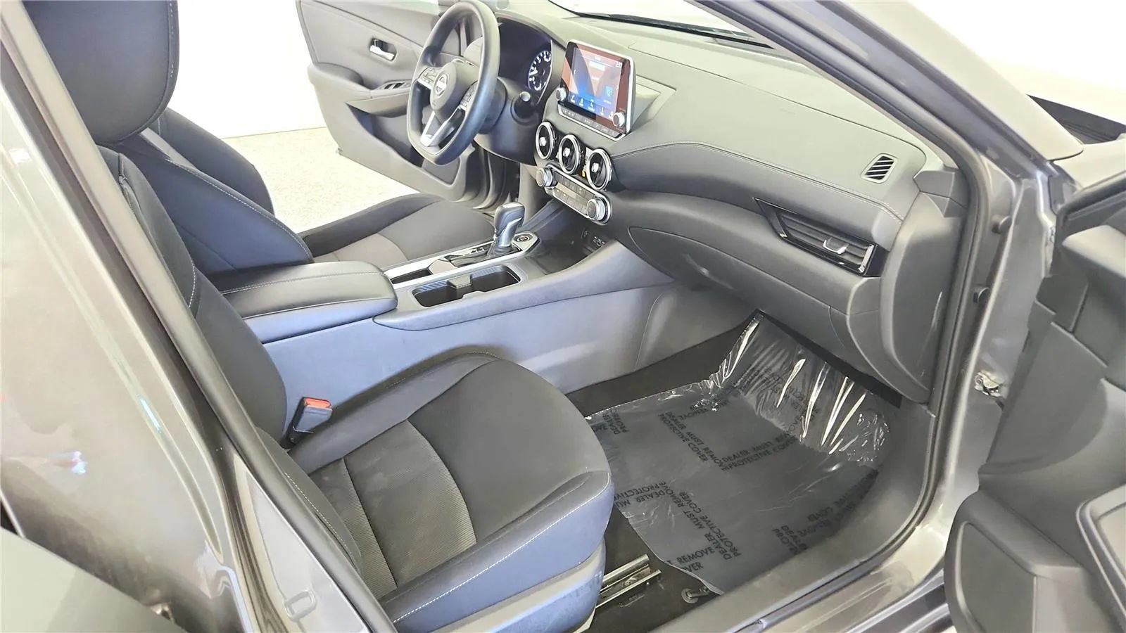 Used 2024 Nissan Sentra SV FWD image 34