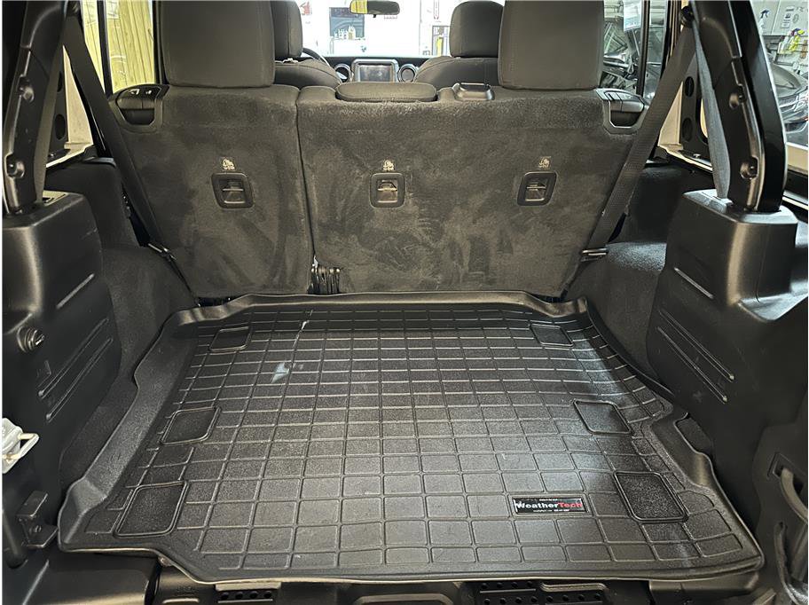 Used 2020 Jeep Wrangler Unlimited Sport image 25