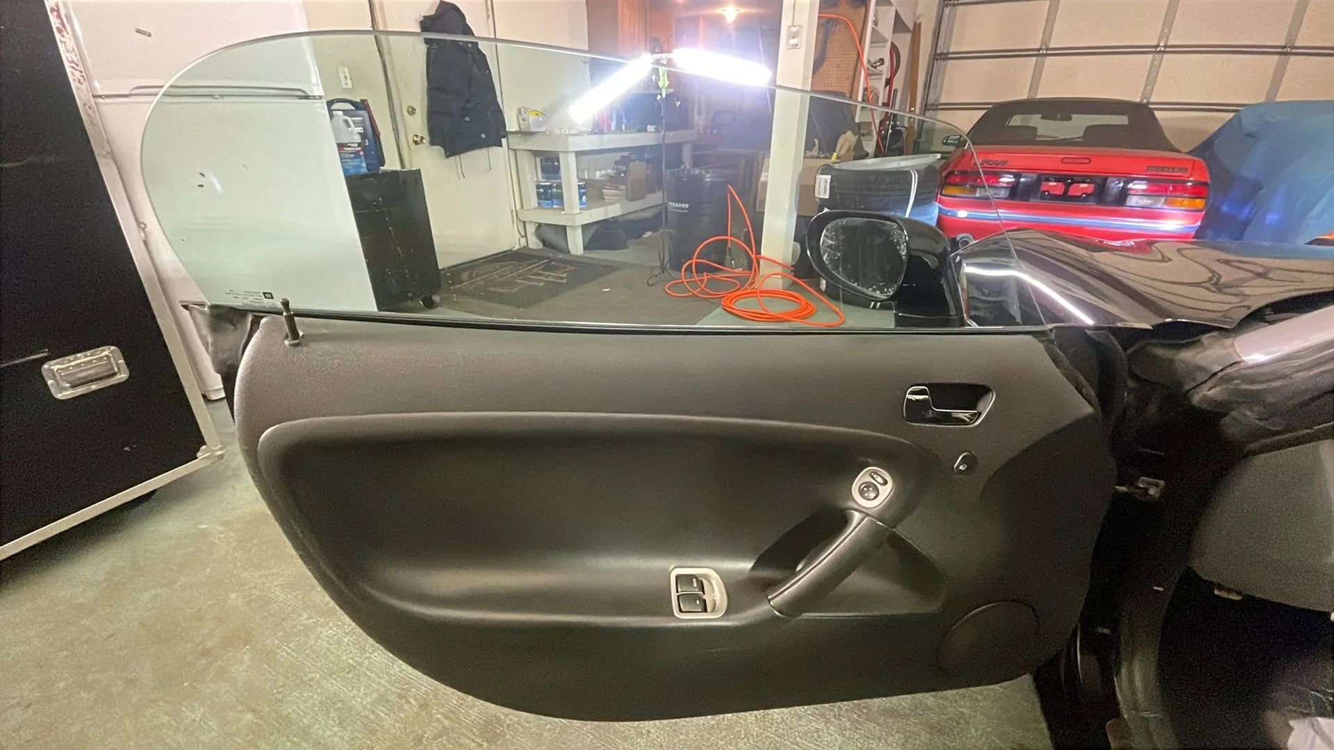 Used 2008 Pontiac Solstice GXP w/ Premium Package image 25