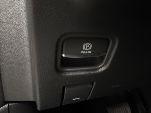 New 2025 Jeep Grand Cherokee L Altitude image 18