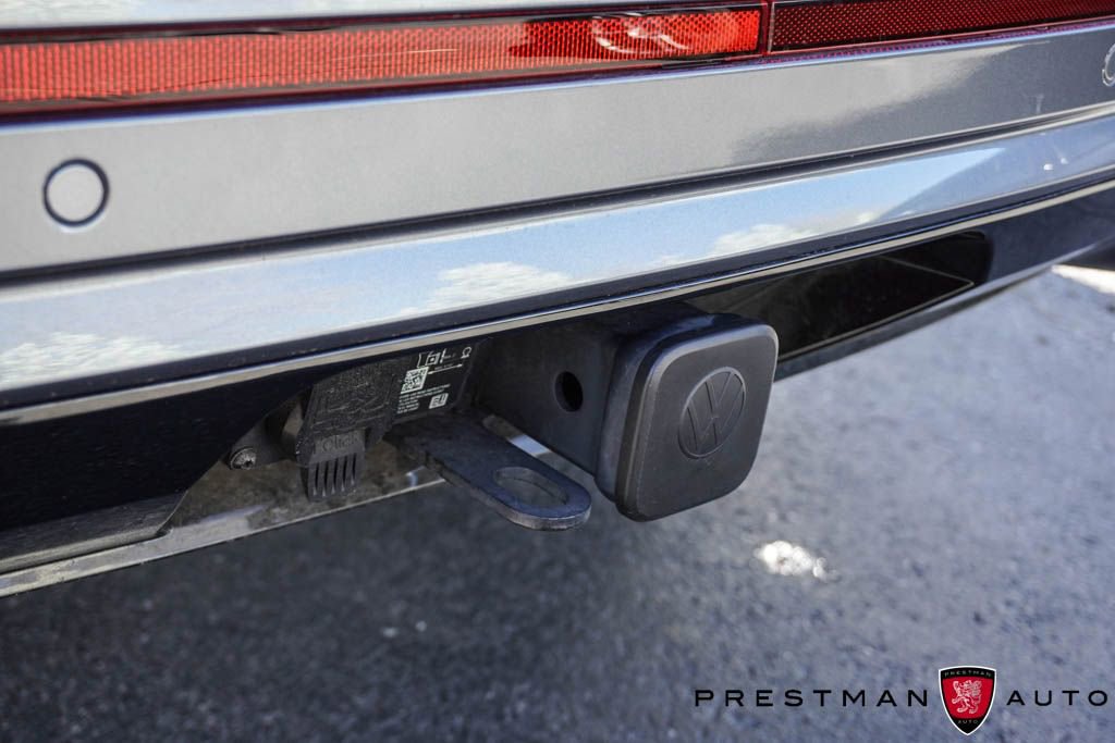 Used 2025 Volkswagen Atlas SEL Premium R-Line image 11