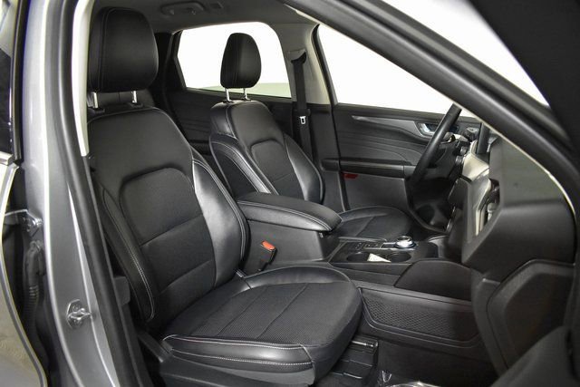 Used 2022 Ford Escape Titanium w/ Class II Trailer Tow Package image 35