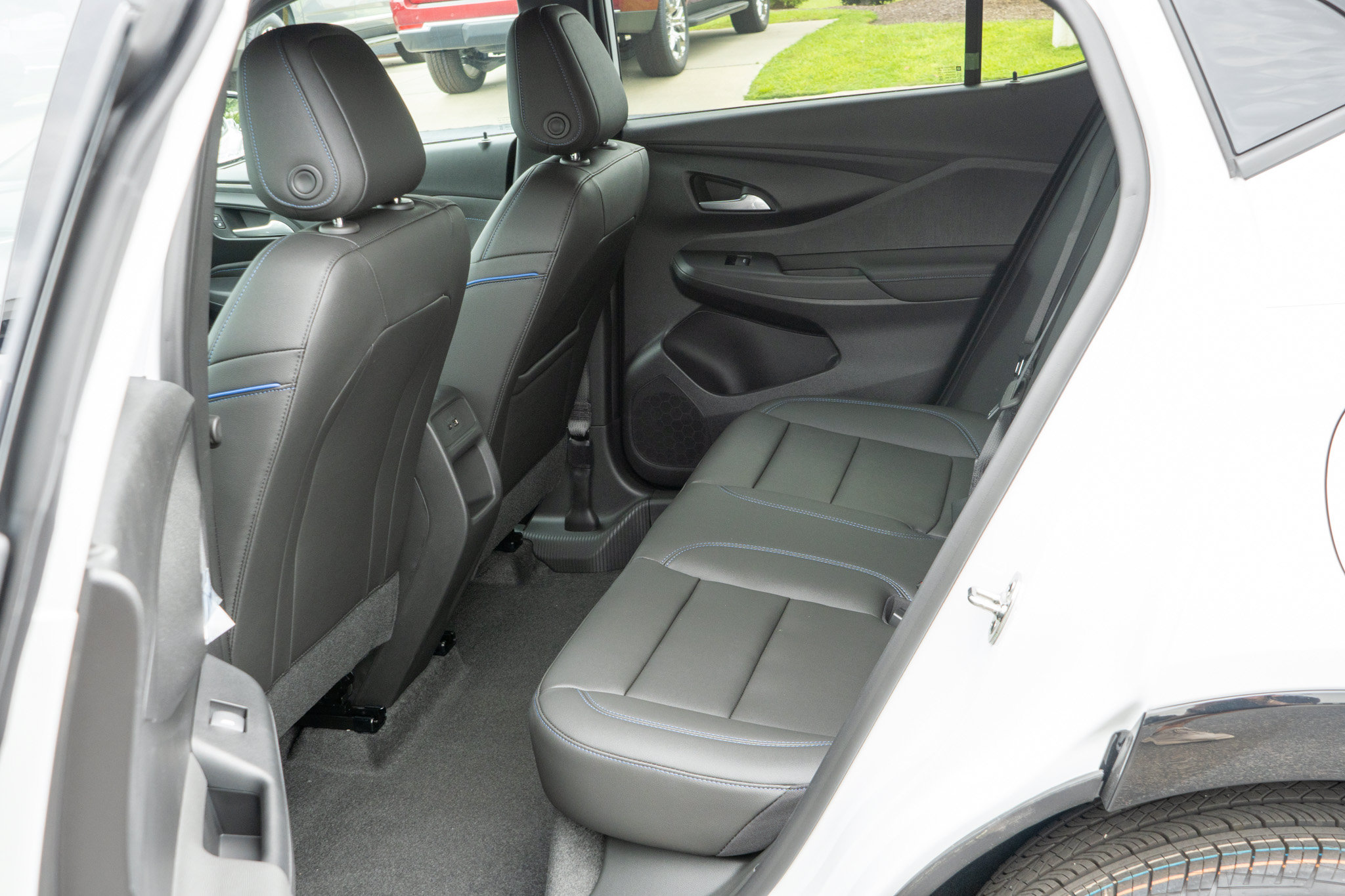 New 2026 Buick Envista Sport Touring w/ Convenience I Package FWD image 31