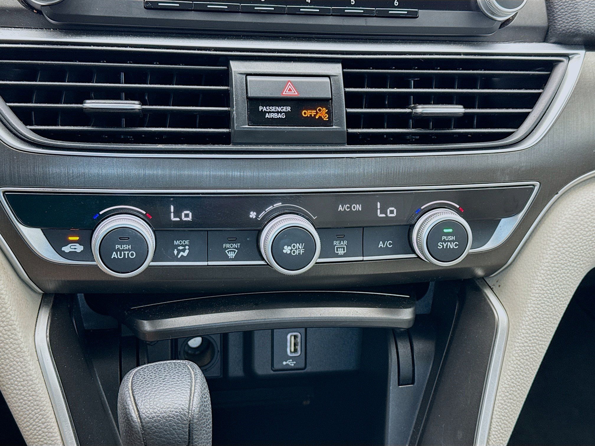 Used 2019 Honda Accord LX image 12