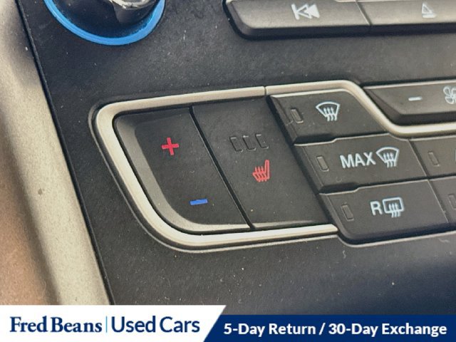 Used 2017 Ford Fusion SE w/ Fusion SE Technology Package FWD image 27