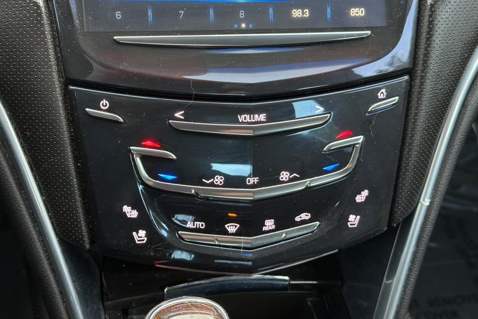 Used 2015 Cadillac XTS Luxury image 20