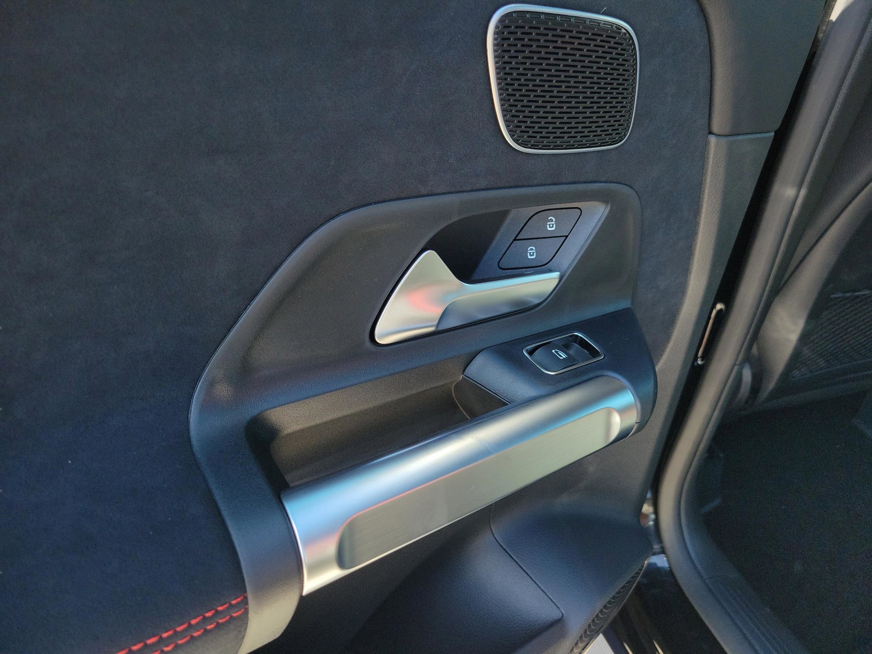 New 2026 Mercedes-Benz GLB 35 AMG 4MATIC image 6