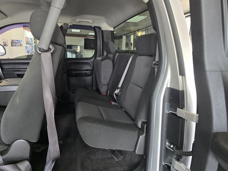 Used 2013 Chevrolet Silverado 1500 LT RWD image 11
