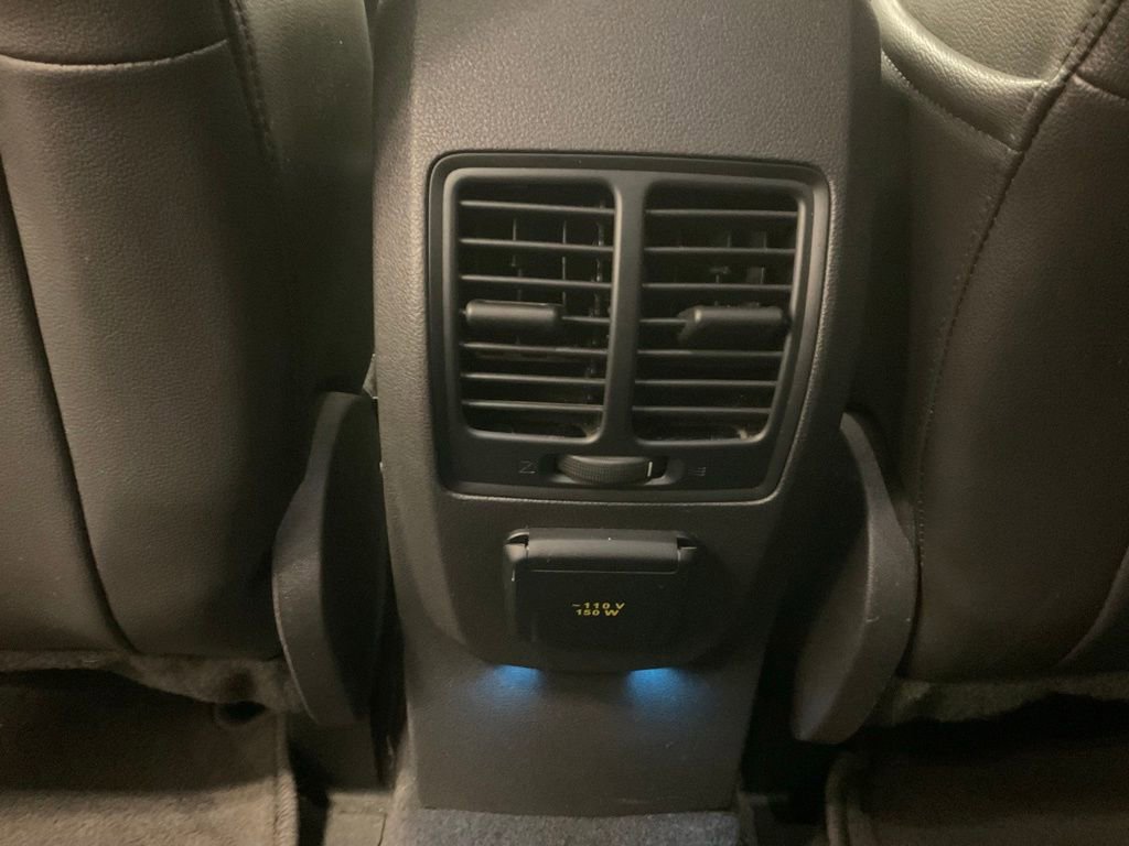 Used 2017 Ford Escape Titanium image 24