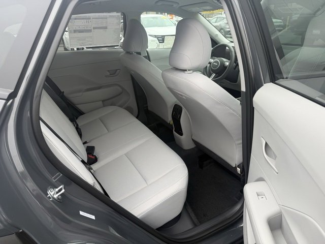 Used 2025 Hyundai Kona SEL image 12