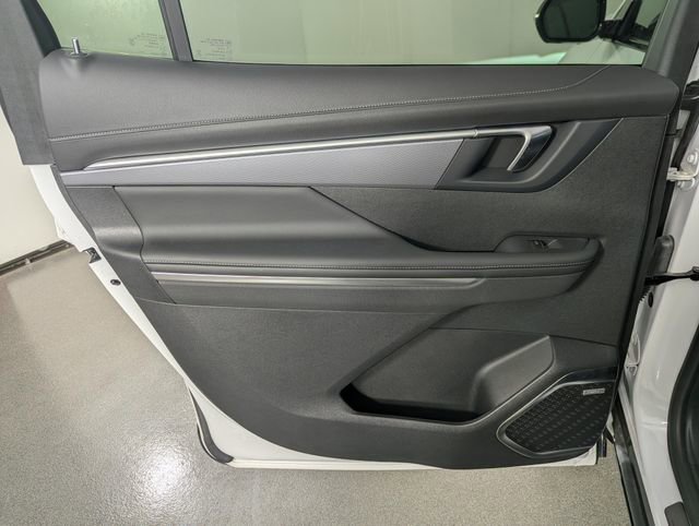 Used 2025 Buick Enclave Sport Touring w/ Power Package AWD/4WD image 15